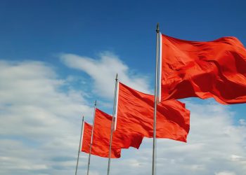 8 Red Flags when Choosing your Debt Counsellor!