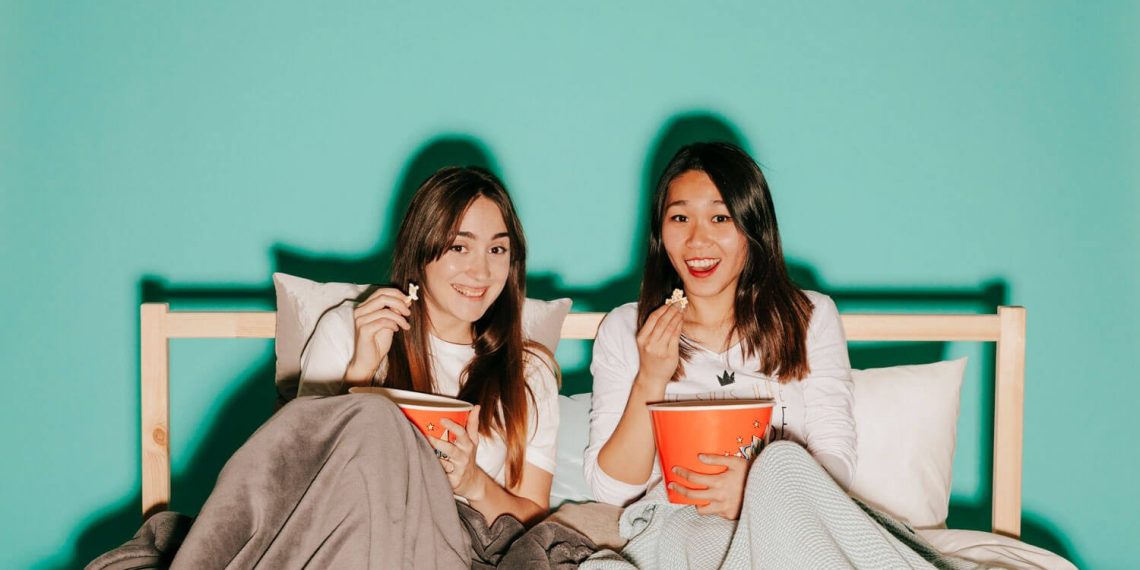 How to hang out with friends when you can’t afford to go out