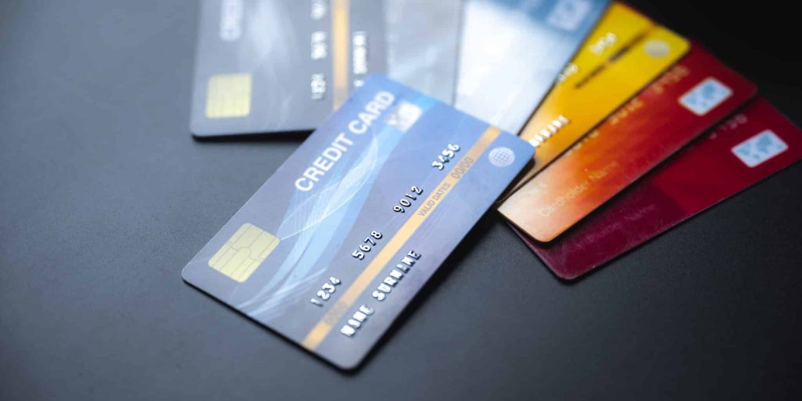 Personal Lines of Credit vs Credit Cards: Which is Right for You?