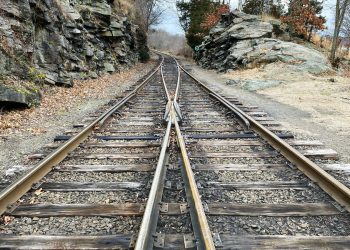 How to consolidate your registered accounts for retirement income in Canada