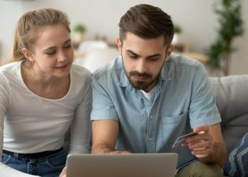 How Being an Authorized User Affects Your Credit: 2024 Guide