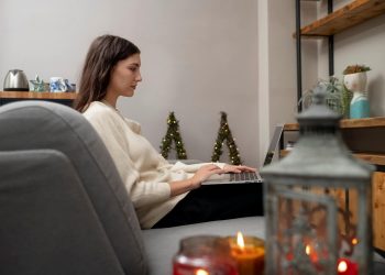 Year-end tax-saving tips for Canadians for 2024