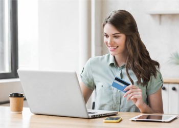 8 Best Credit Cards for Freelancers & Side Hustlers of 2025