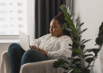 ADHD Money Management: 5 Ways to Work With Your Brain, Not Against It