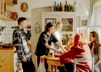 How to afford to move out of your parents’ house