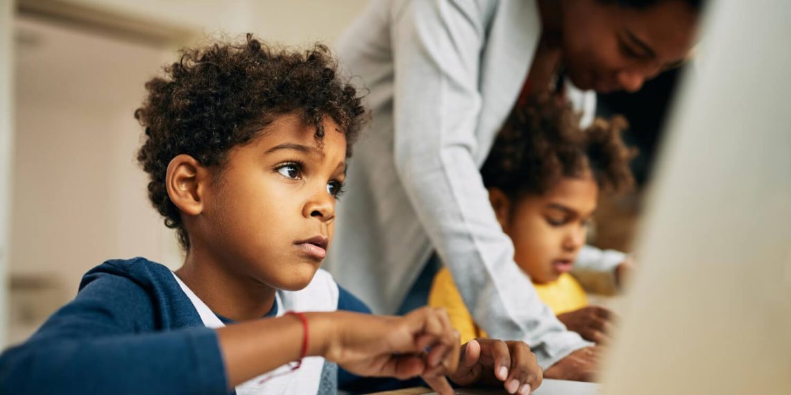 Reducing risk in an RESP: How to invest as your kid approaches college or university