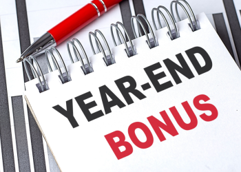 Maximizing Your End-of-Year Bonus: Pay Down Debt or Save?