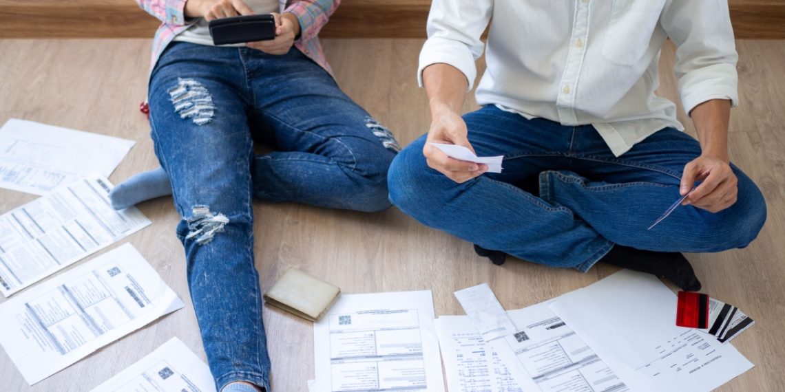 When Love Meets Money: How Couples Can Tackle Credit Card Debt Together