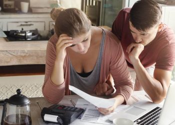 Why tax season is turning into a debt trap for Canadians (and how to avoid it)