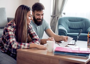 Managing Financial Conflicts in Relationships