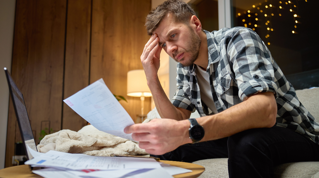 How to Deal With Financial Stress: 8 Practical Tips for Canadians