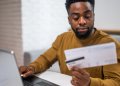 Financial Habits That Help People Stay Out Of Debt