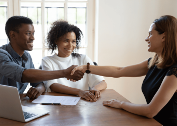 Mortgage Renewal vs Refinance: Key Differences Explained